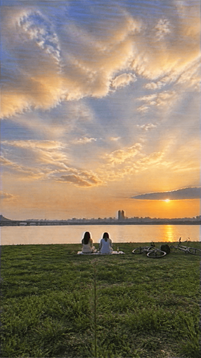 River sunset baked with Cambler Y2K look